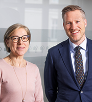 Portræt af senior porteføljemanager Lene Boserup og Managing Director Anders Madsen i Nordea Asset Management