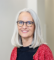 Portræt af direktør Laila Mortensen