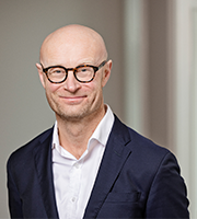 Portræt af chef for Real Assets Peter Mikkelsen