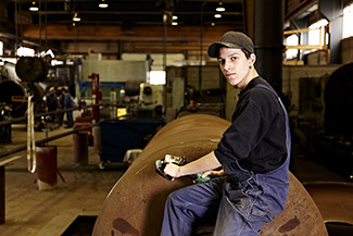 Lærlinge i Industrien begynder nu at spare op til pension, når de fylder 20 år.